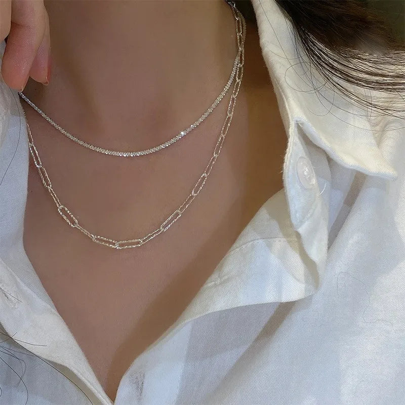 Clavícula Shine – Delicadeza que Ilumina