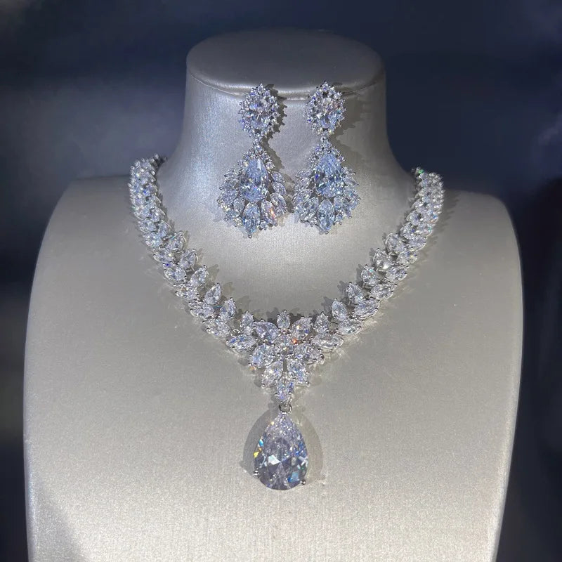 Colar Queen Moissanite